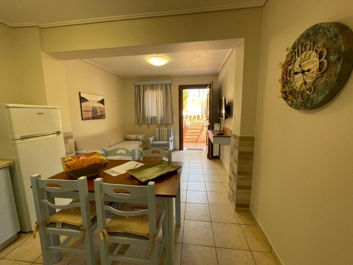 Spetses Center Comfy Apartment Exterior foto